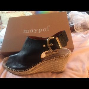 Maypole made in Spain Black Leather Wedge shoe